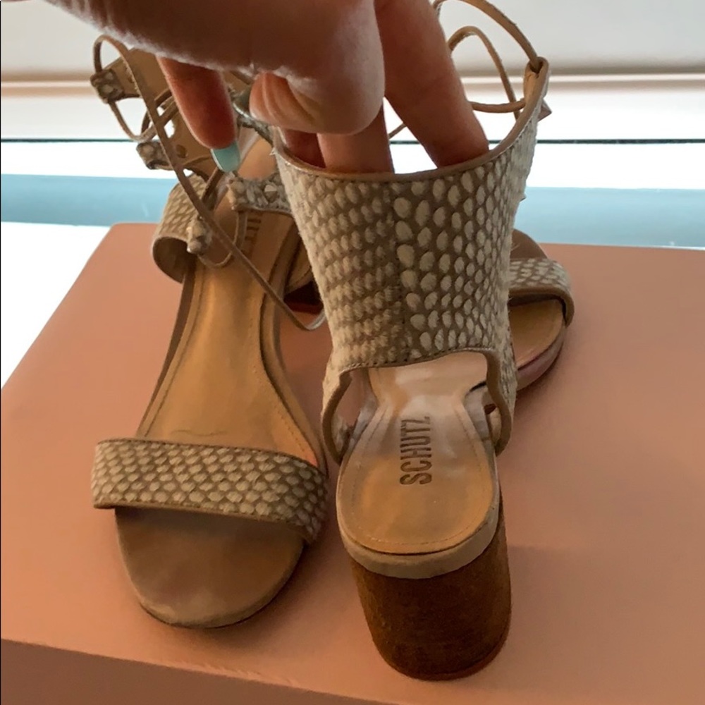 SCHUTZ lace front sandal leather sole - Picture 3 of 3